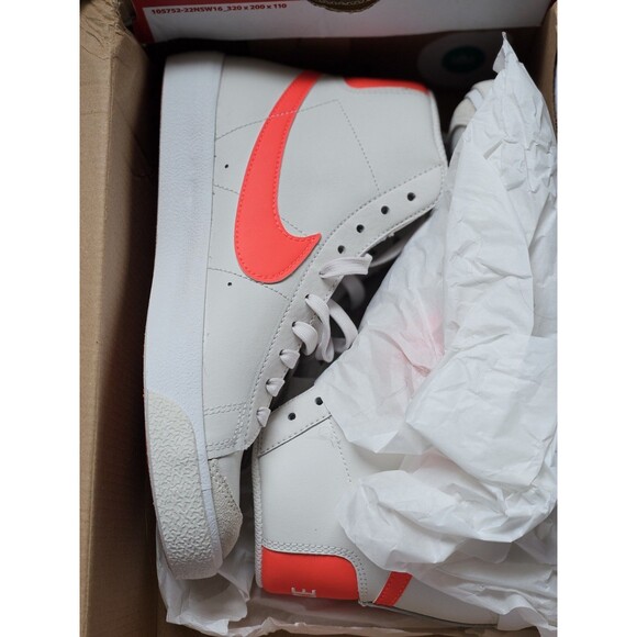 Nike Blazer Mid '77 Big Kids' Shoes - 6.5 Youth - Picture 1 of 5